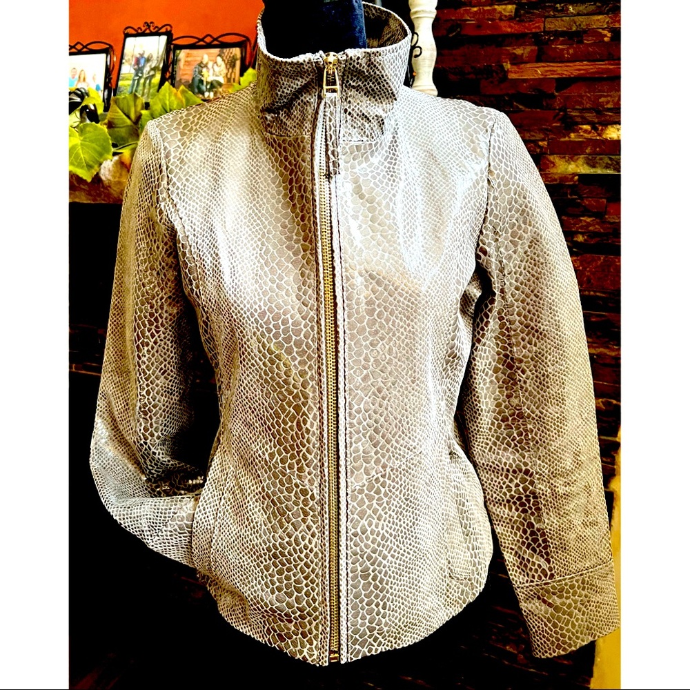Womens Via Spiga 100% Leather Snake Print Zip Up Jacket